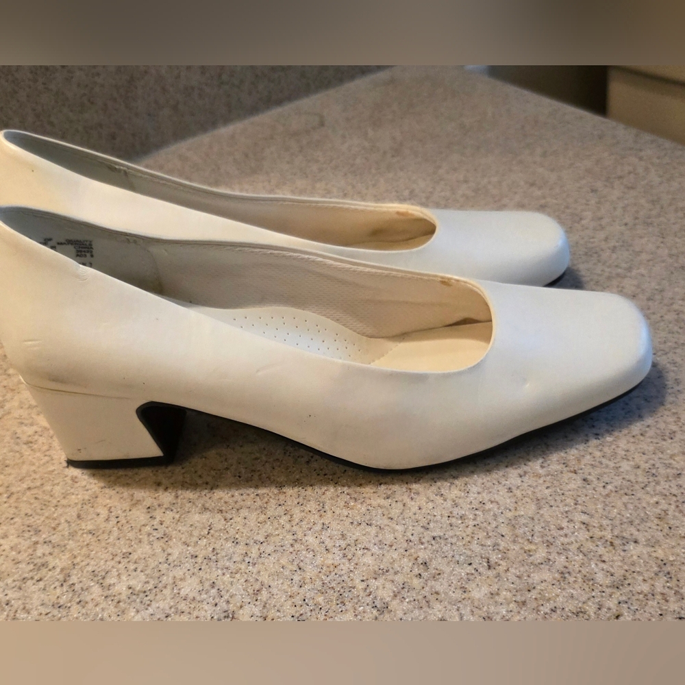 Basic Editions Elegant White Heels